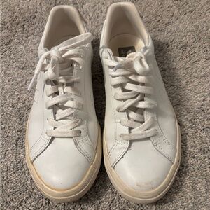 White Lace-Up Sneakers Veja Esplar women’s 7